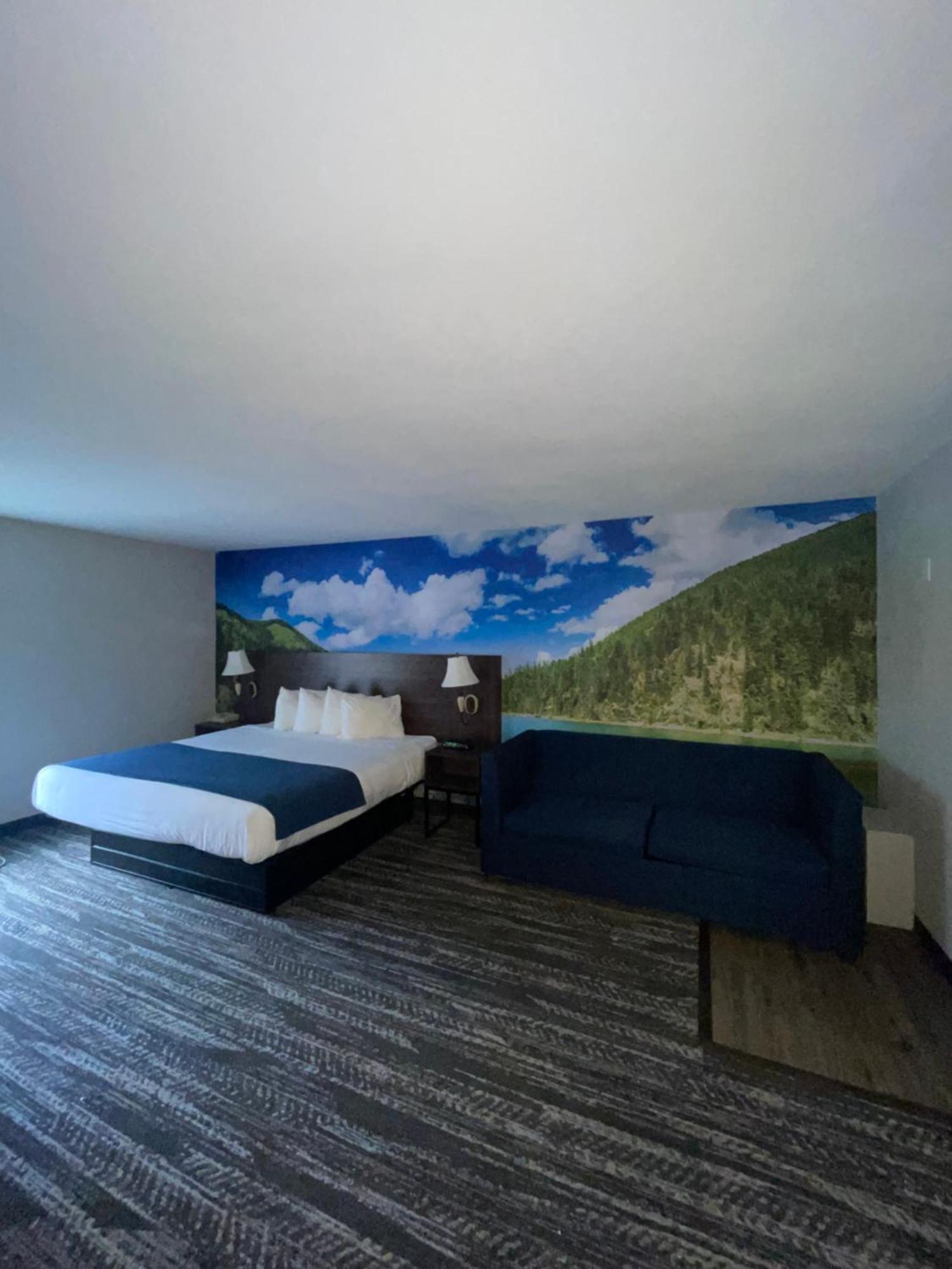 Hotel Clarion Pointe-Dillard Near Blue Ridge Mountains Extérieur photo