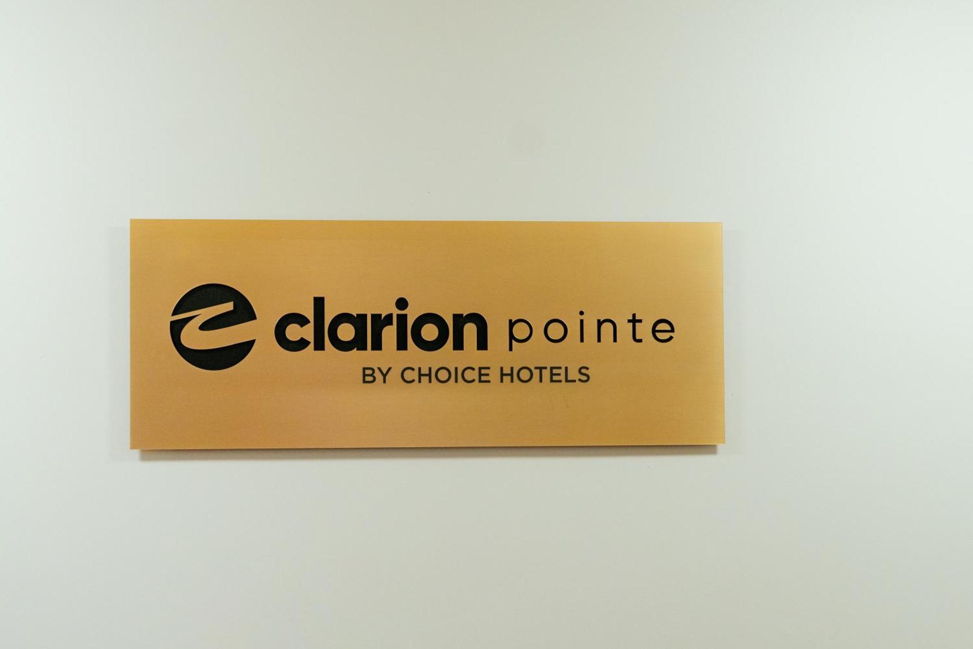 Hotel Clarion Pointe-Dillard Near Blue Ridge Mountains Extérieur photo